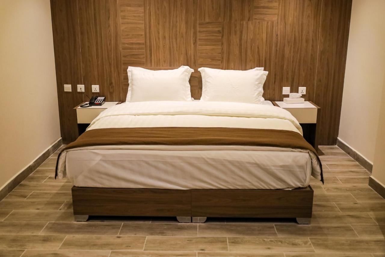 Luciana Hotel By Fhm Akaba Kültér fotó