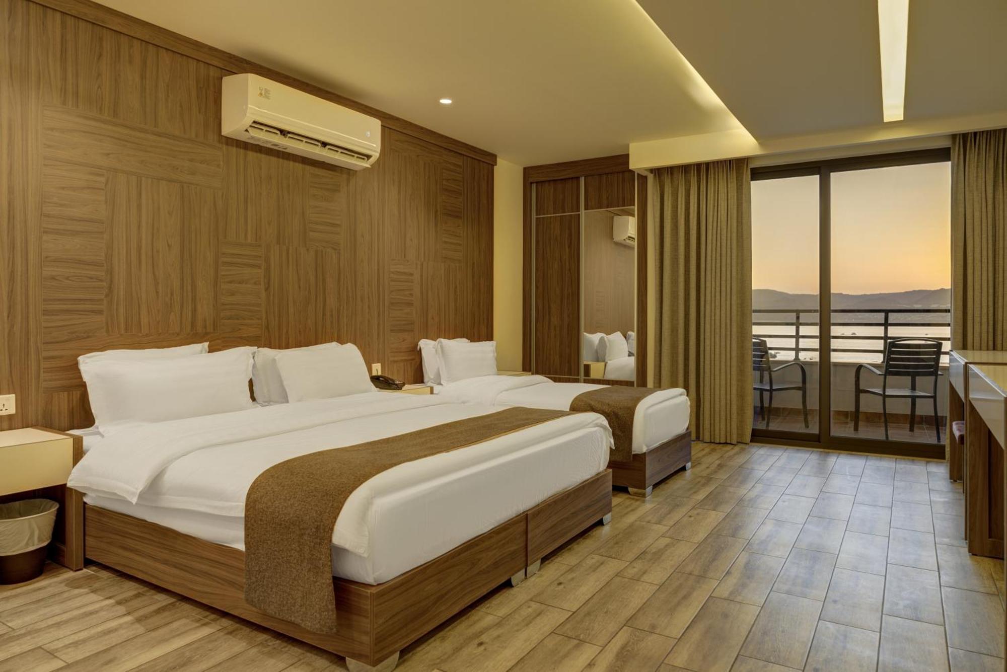 Luciana Hotel By Fhm Akaba Kültér fotó